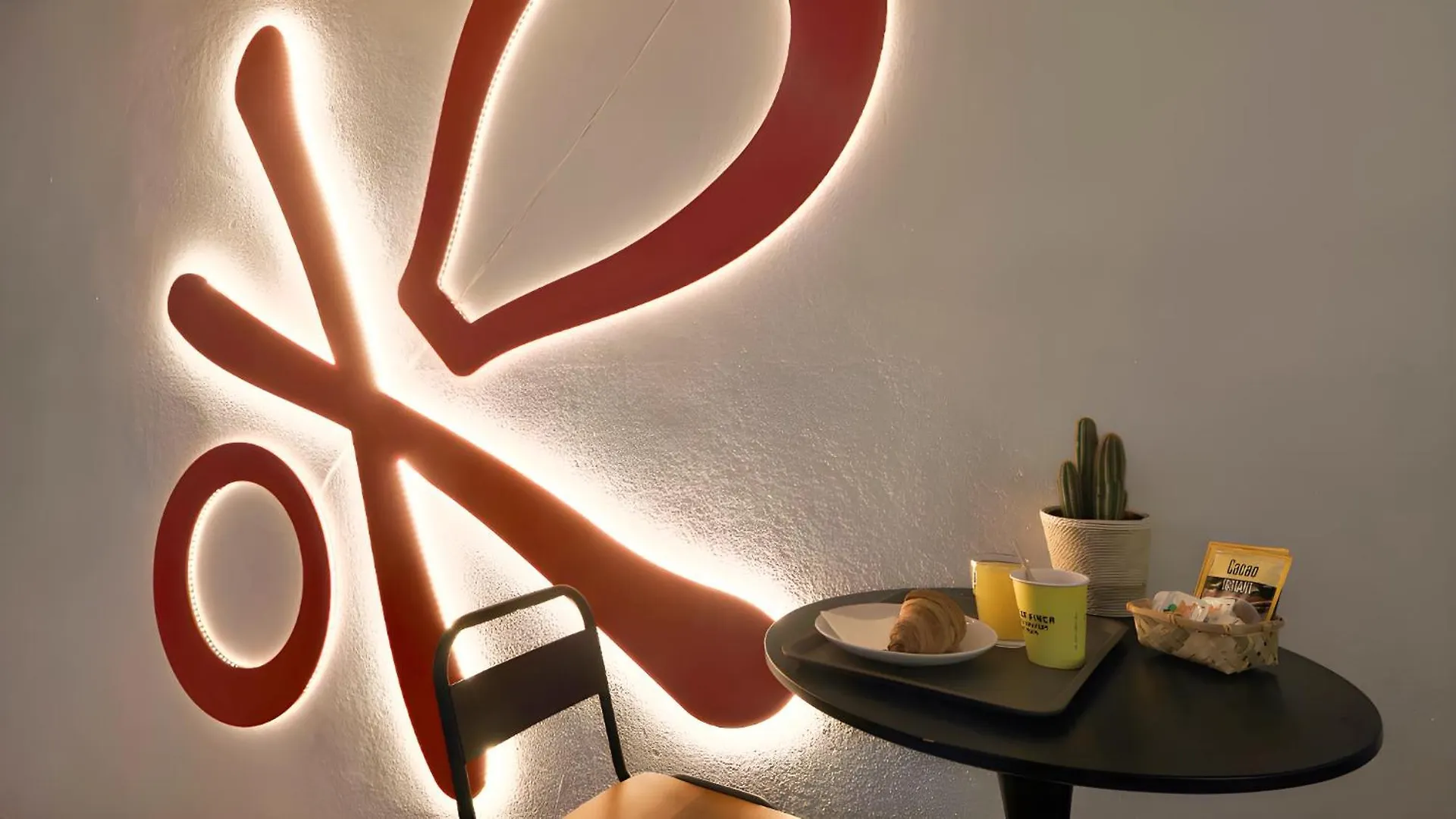 Ideal Youth Hostel Barcelona