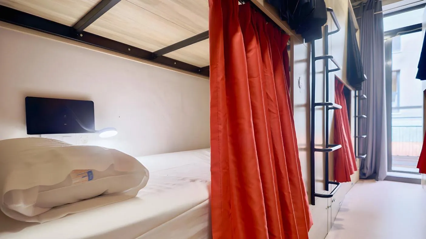 Ideal Youth Hostel Barcelona España