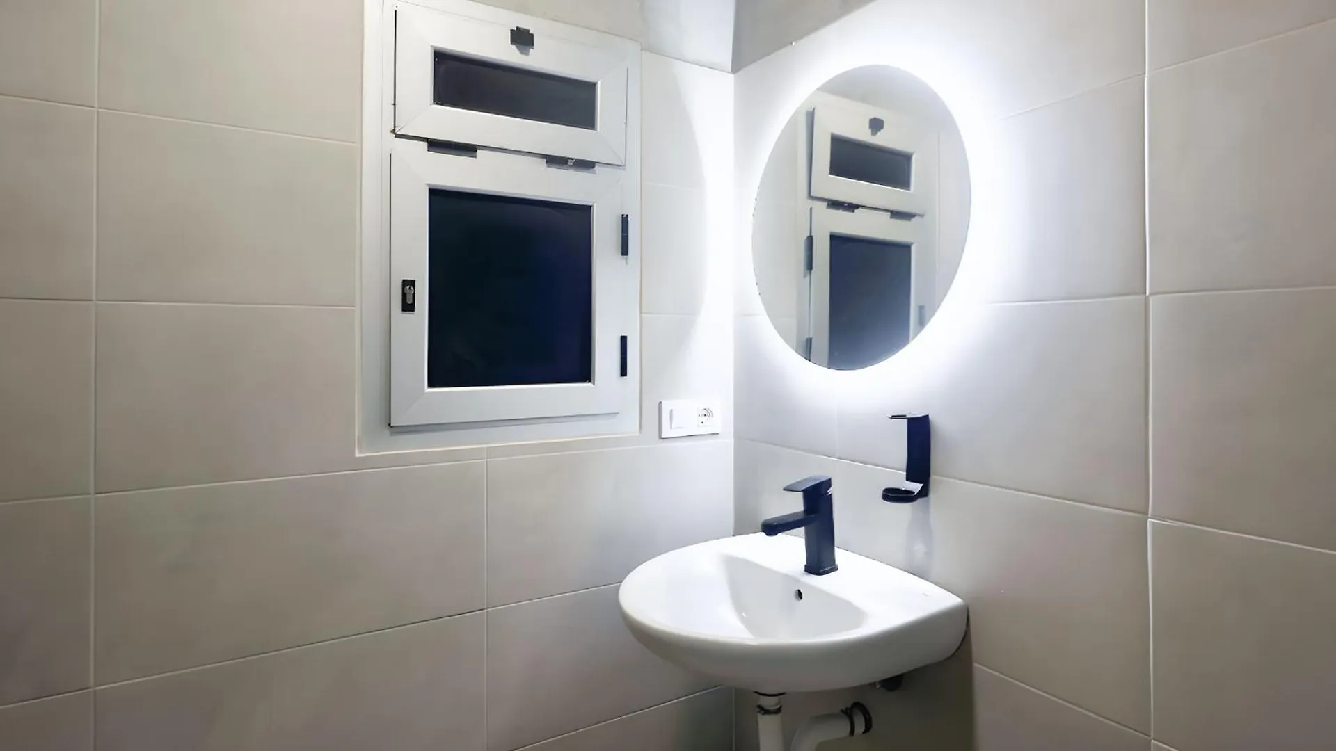 Ideal Youth Hostel Barcelona