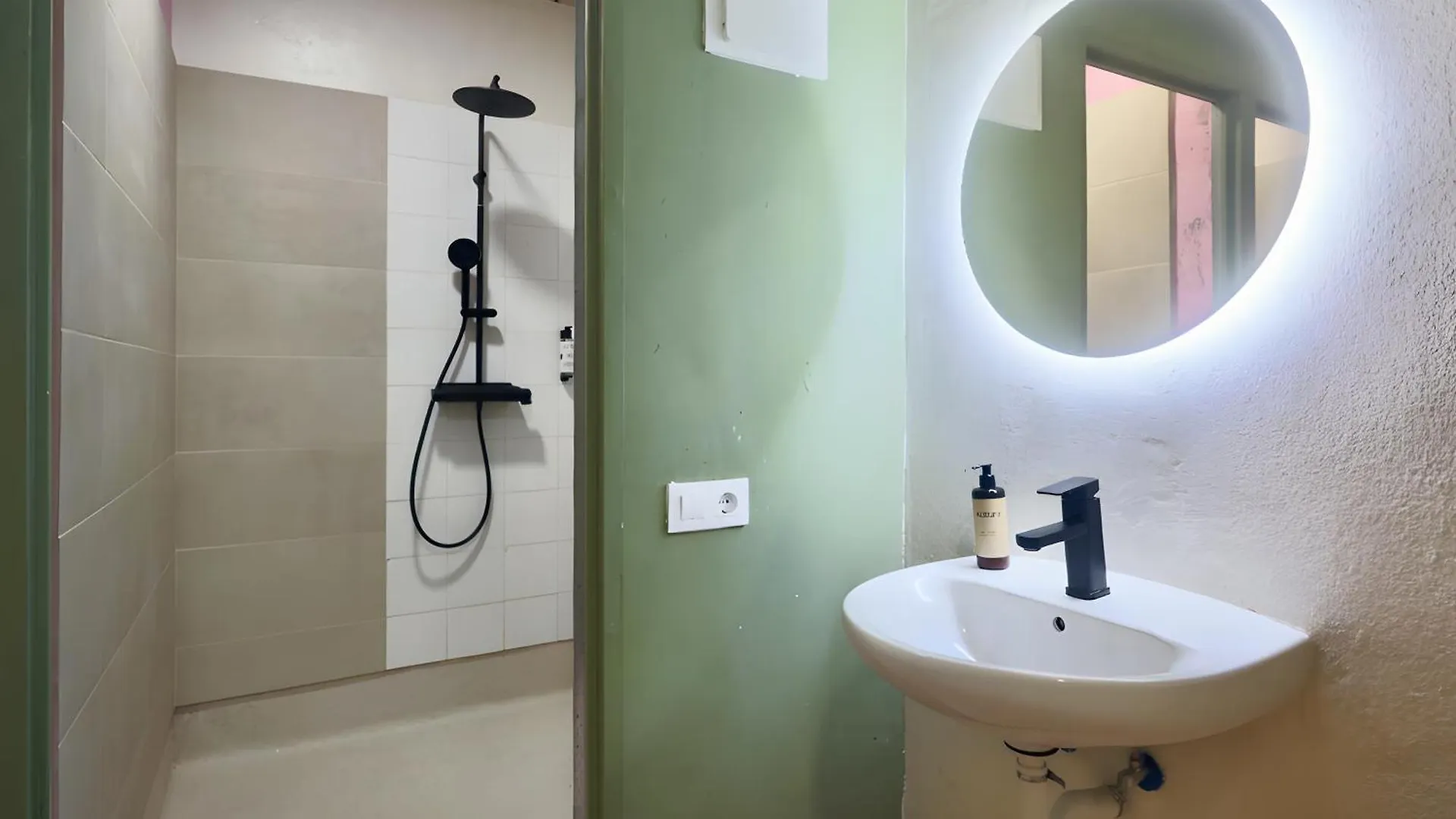 Ideal Youth Hostel Barselona